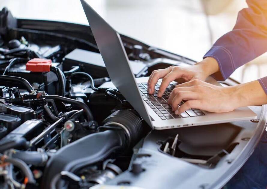 Full Car Inspection in Al Quoz 3 Dubai