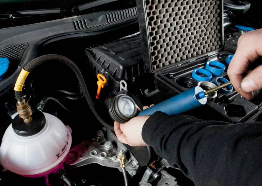 Best Gear Oil and Radiator Coolant Mixing Repair in Dubai Al Quoz 3