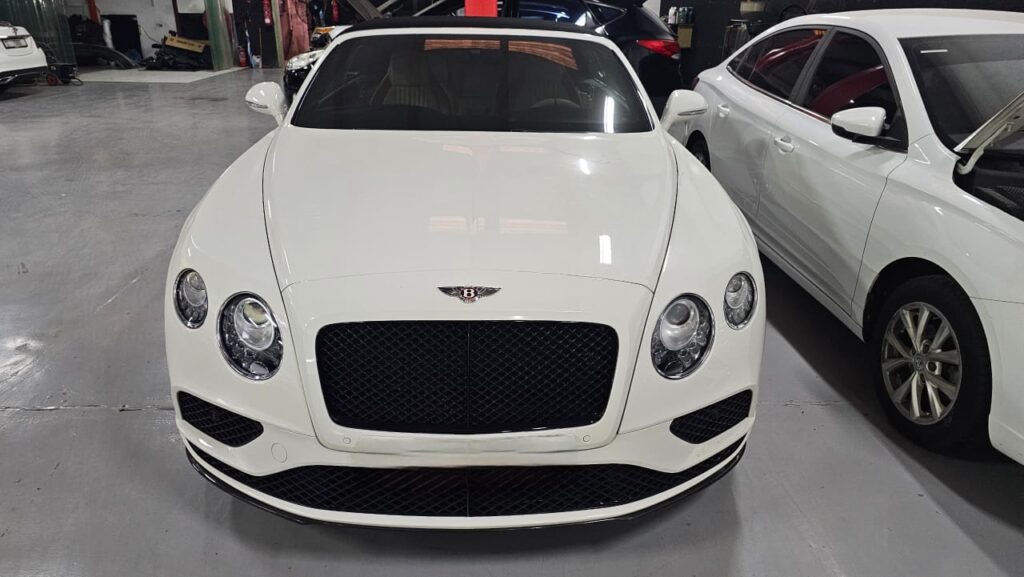 bentley workshop dubai