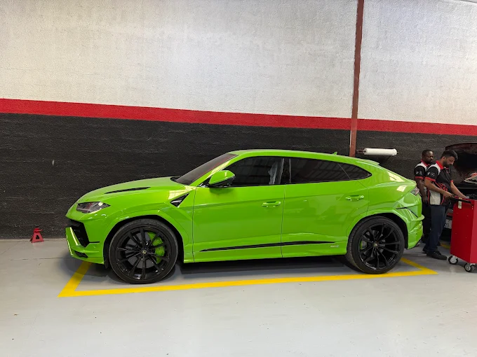 Lamborghini Urus Engine Oil Change Service in Dubai